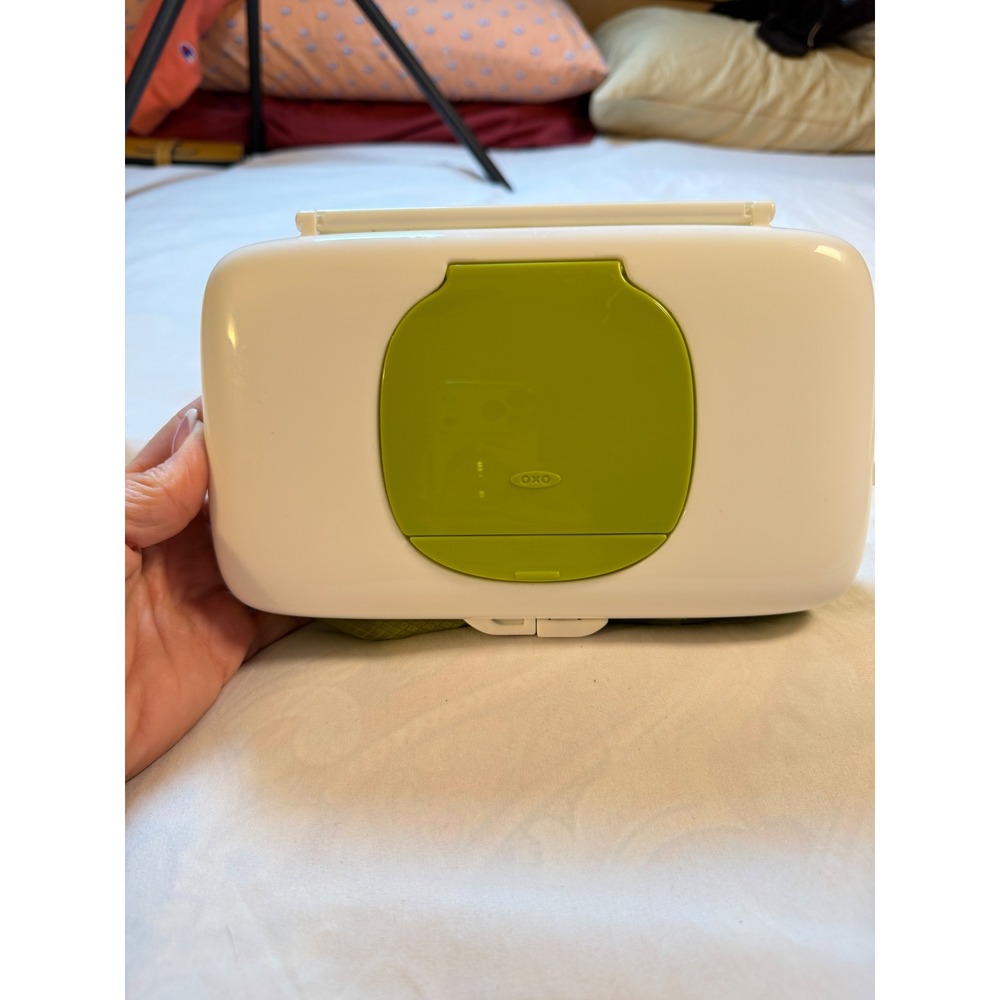OXO Tot On-the-Go Wipes Dispenser and Diaper Pouch Green White Travel Case